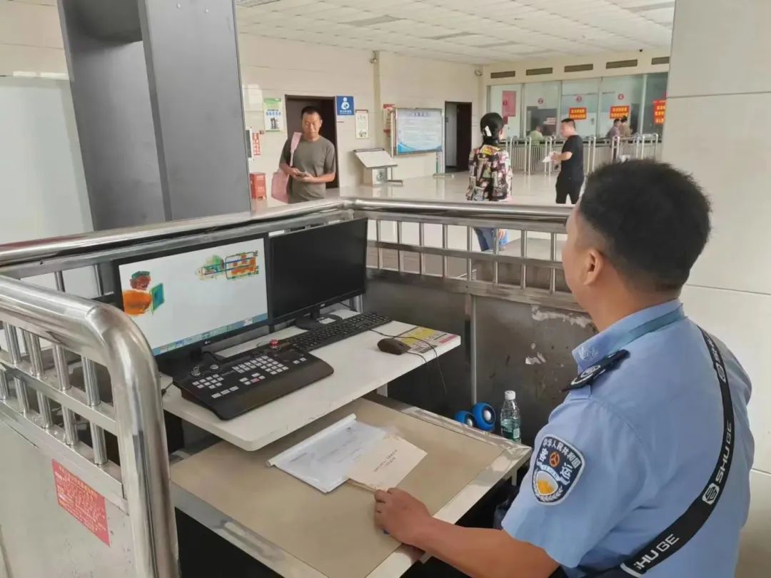 44fb8ca11f38cbd7419bf735bc303832.jpg 44fb8ca11f38cbd7419bf735bc303832.jpg